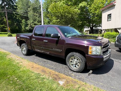 Used 2008 Chevrolet Silverado 1500 LS AWD/4WD image 2