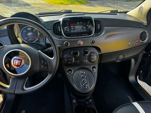 Used 2016 FIAT 500 e w/ Esport Package image 9