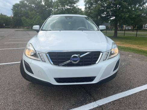 Used 2012 Volvo XC60 3.2 AWD/4WD image 4