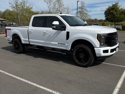 Used 2019 Ford F250 Lariat w/ Lariat Value Package image 1
