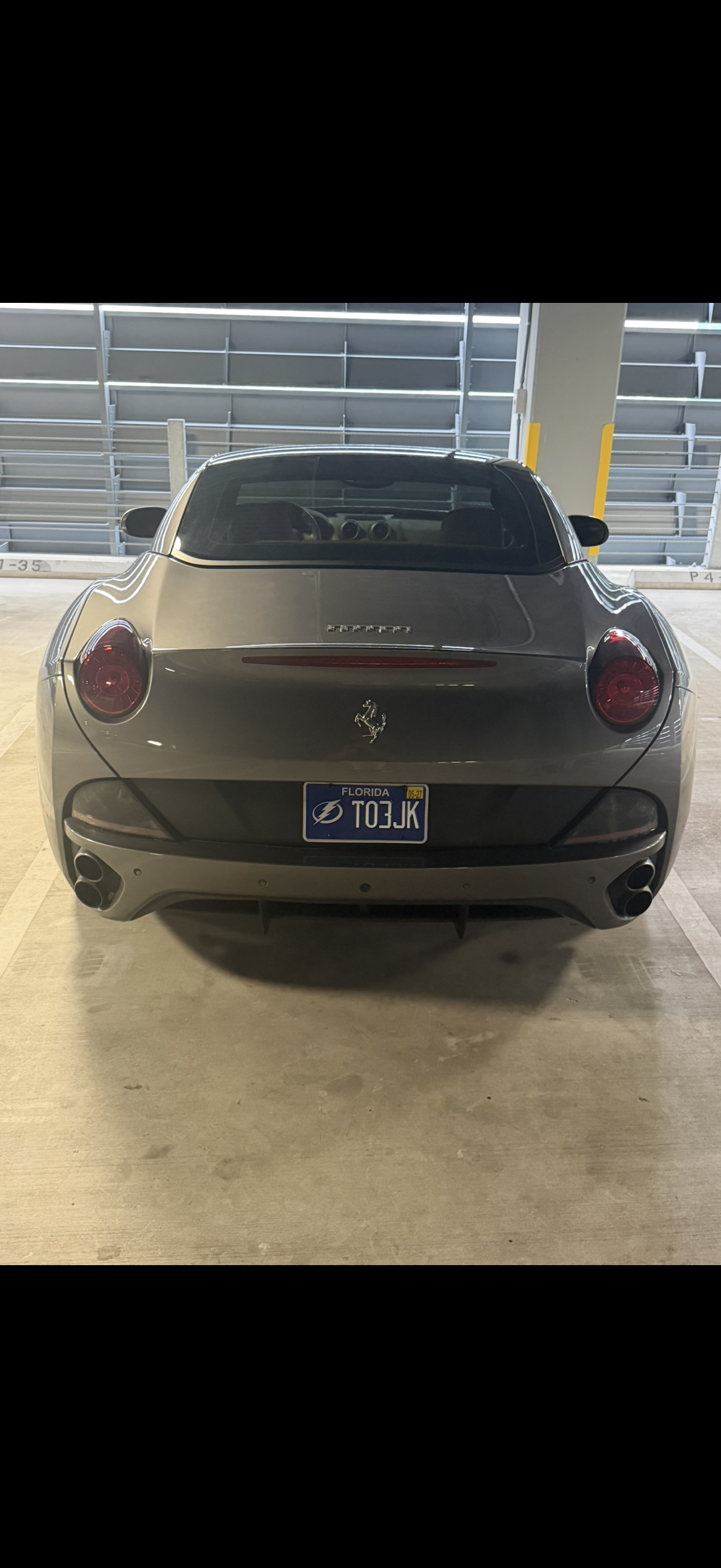 Used 2012 Ferrari California RWD image 6