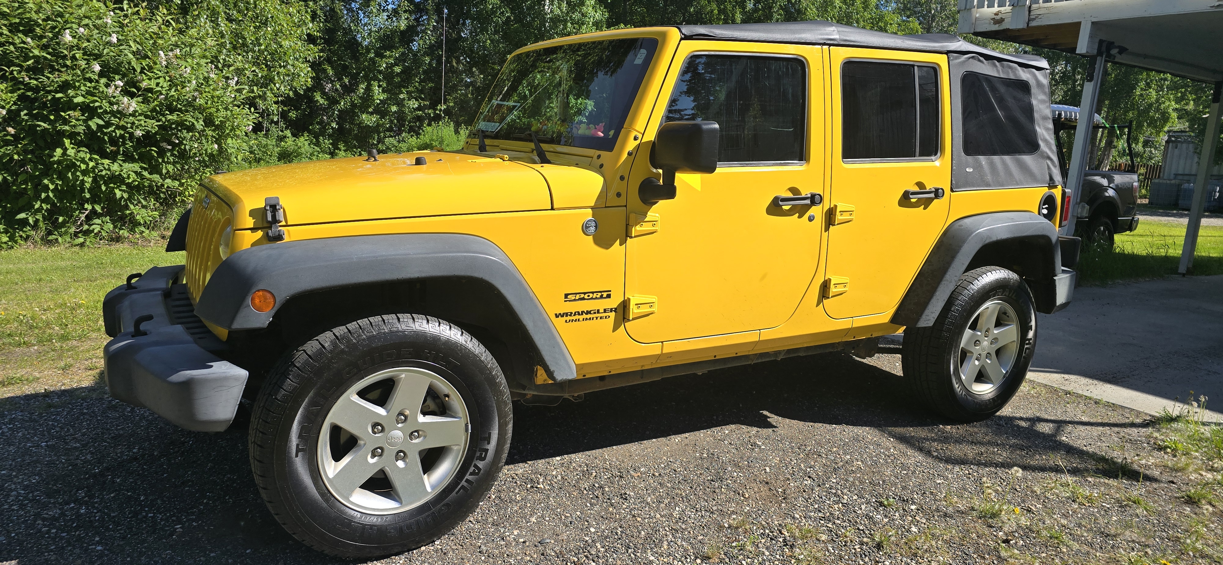 Used 2015 Jeep Wrangler Unlimited Sport w/ Quick Order Package 24S AWD/4WD image 2