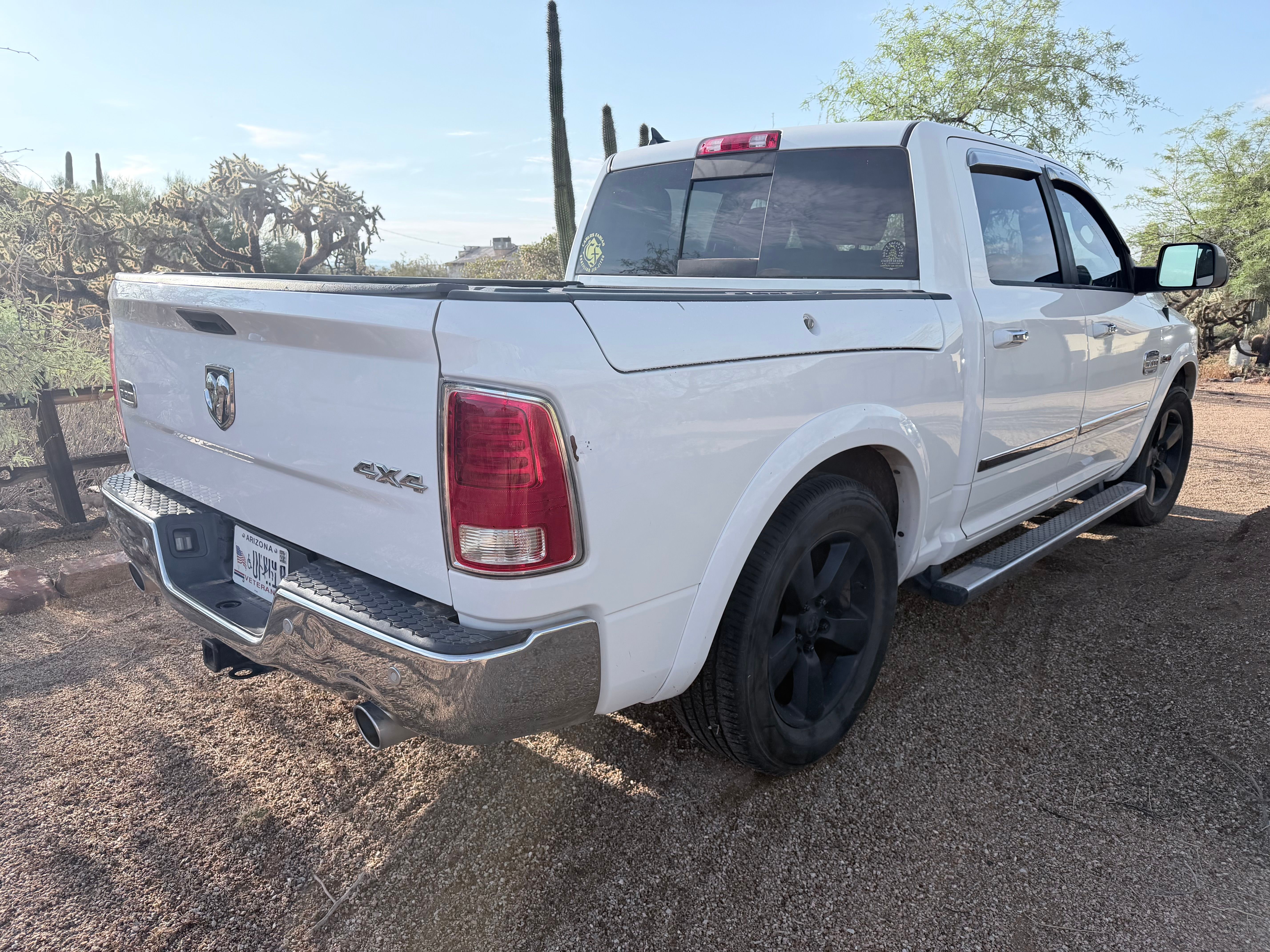 Used 2015 RAM 1500 Laramie Longhorn w/ Convenience Group AWD/4WD image 14