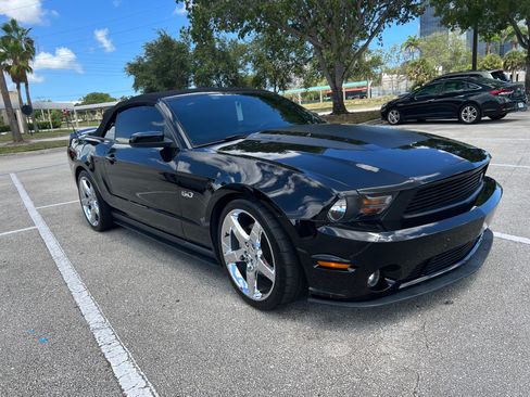 Used 2011 Ford Mustang GT Premium image 5