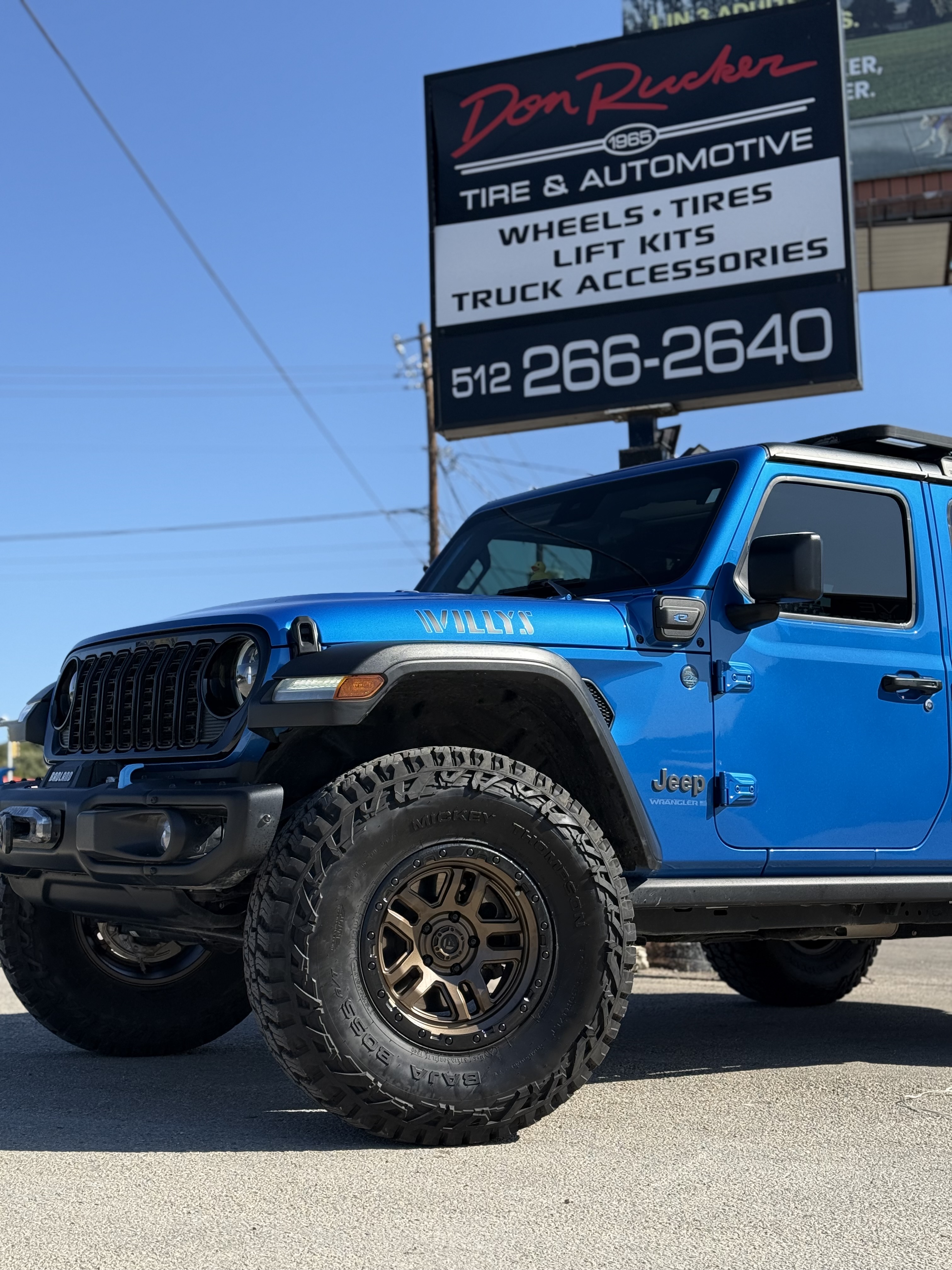 Used 2024 Jeep Wrangler Unlimited AWD/4WD image 9