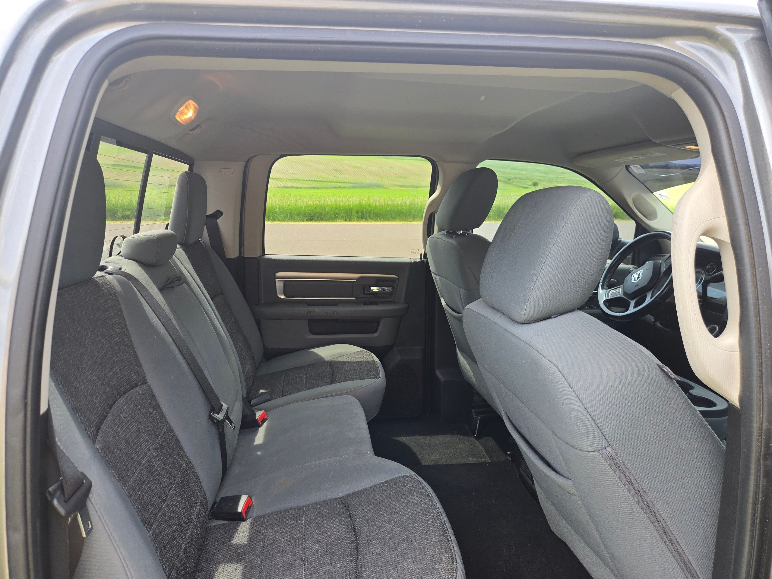 Used 2013 RAM 2500 SLT w/ Luxury Group AWD/4WD image 8
