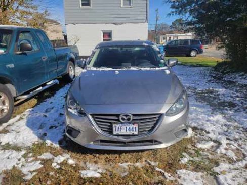 Used 2016 MAZDA MAZDA3 i Sport w/ Preferred Equipment Package image 1