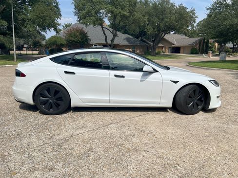 Used 2022 Tesla Model S Standard Range image 8