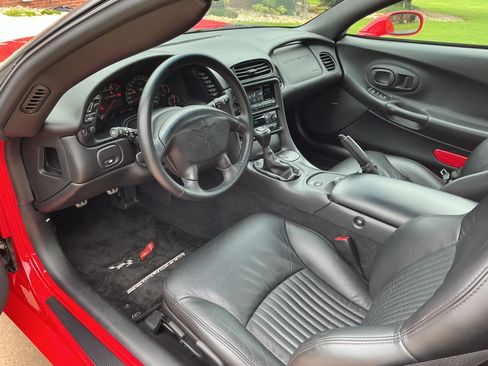 Used 2003 Chevrolet Corvette Z06 w/ Memory Package, 3 Drivers RWD image 20