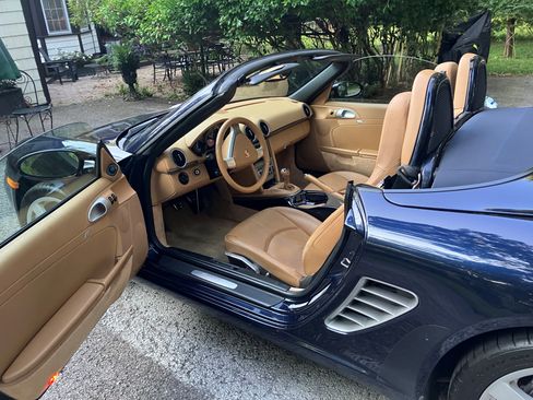 Used 2007 Porsche Boxster RWD image 9