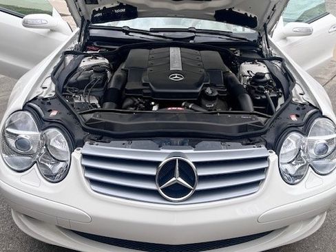 Used 2005 Mercedes-Benz SL 500 image 6