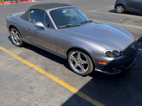Used 2005 MAZDA MX-5 Miata MAZDASPEED RWD image 1