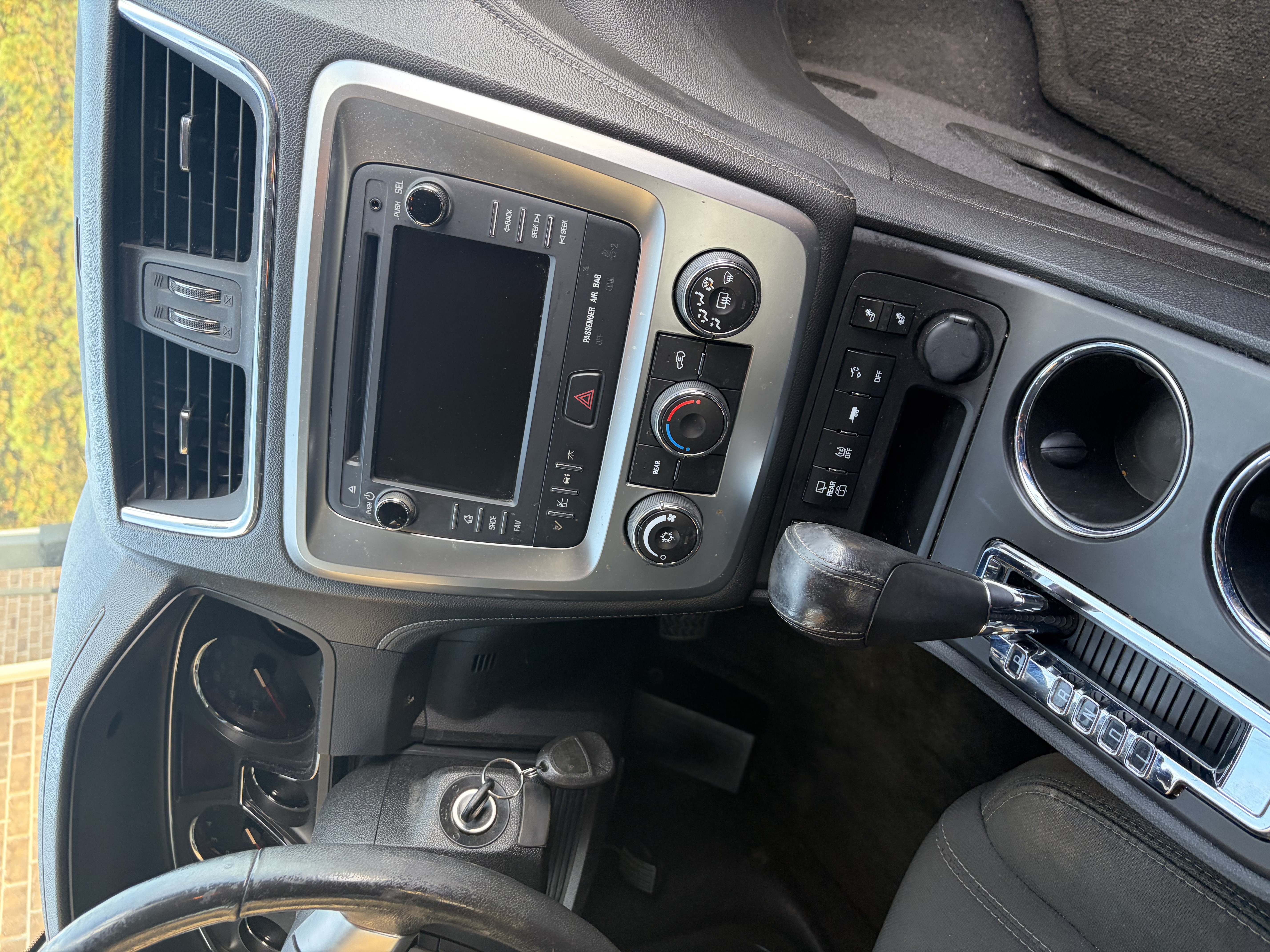 Used 2014 GMC Acadia SLE FWD image 9