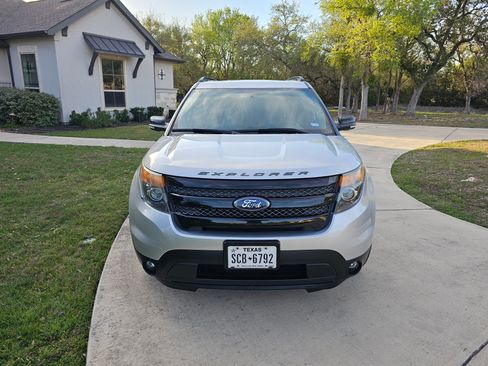 Used 2014 Ford Explorer Sport w/ Equipment Group 401A image 9