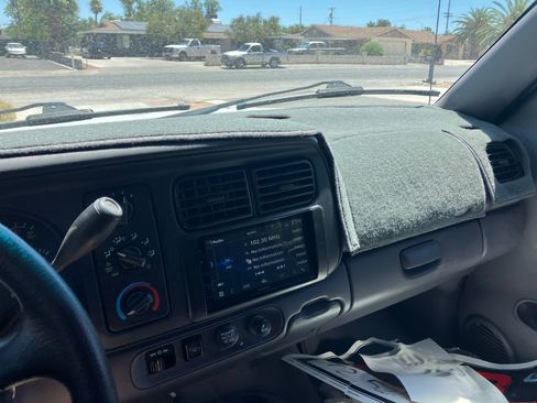Used 1998 Dodge Durango 4WD image 11
