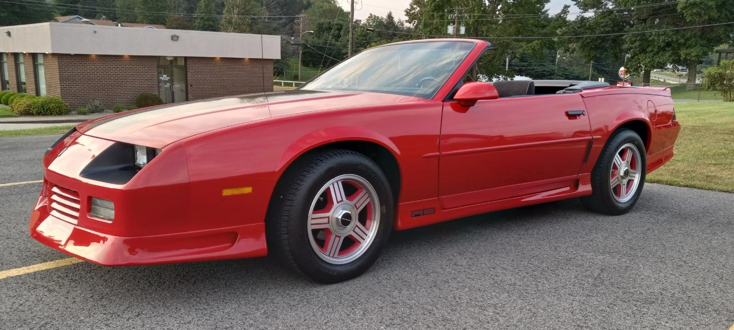 Used 1992 Chevrolet Camaro RS RWD image 1