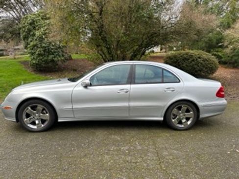 Used 2006 Mercedes-Benz E 350 Sedan image 4