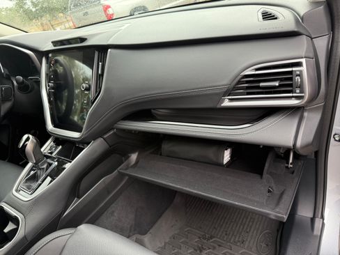 Used 2024 Subaru Outback Limited image 8