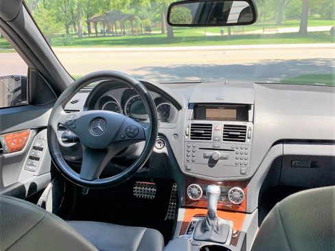 Used 2010 Mercedes-Benz C 300 Sedan image 13