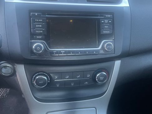Used 2015 Nissan Sentra SV FWD image 8