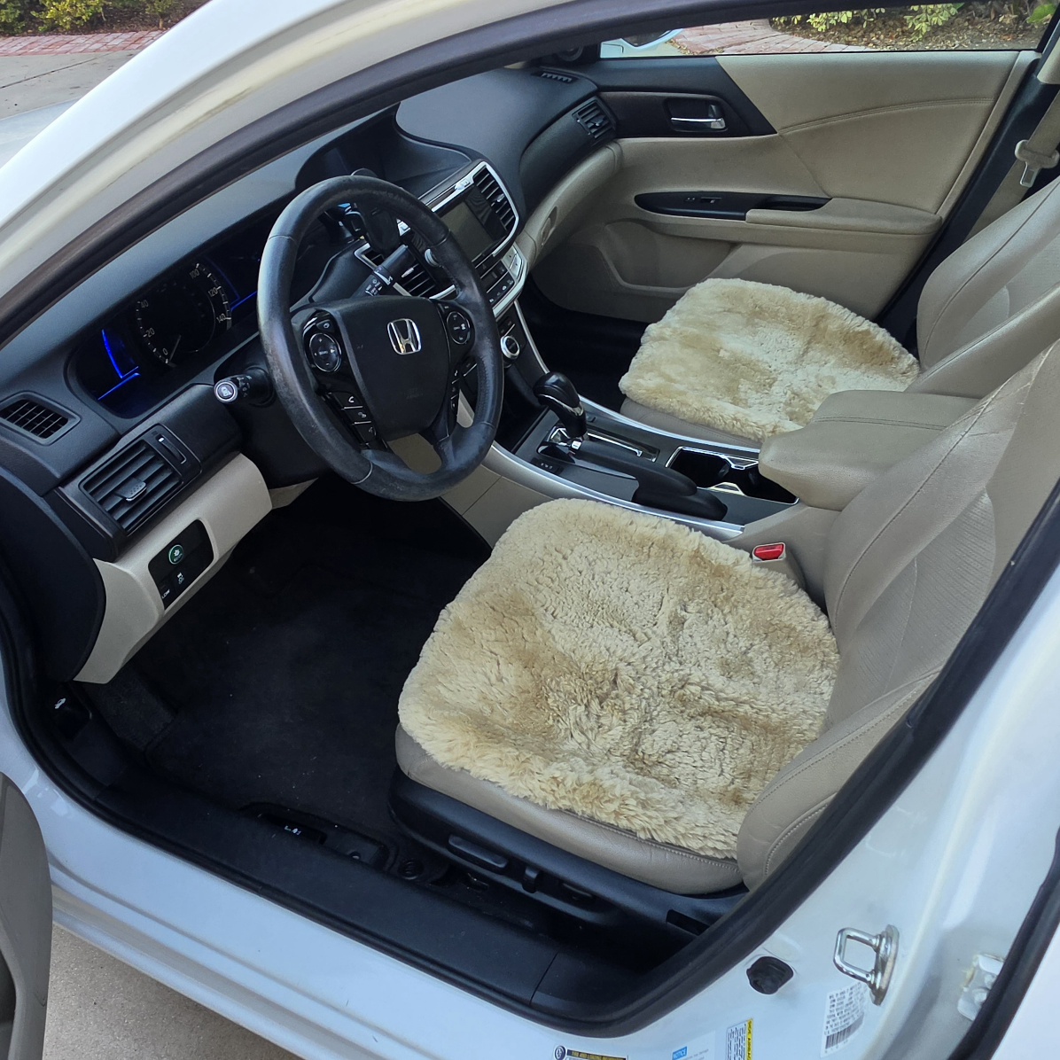 Used 2015 Honda Accord Touring image 30