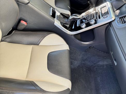 Used 2016 Volvo S60 T5 Cross Country Platinum image 9