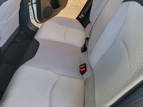 Used 2017 Toyota Prius Two image 22