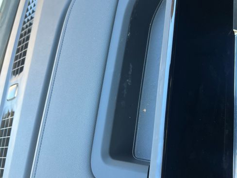 Used 2025 Chevrolet Silverado 1500 LT image 21