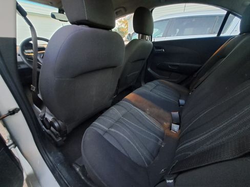 Used 2014 Chevrolet Sonic LT image 8