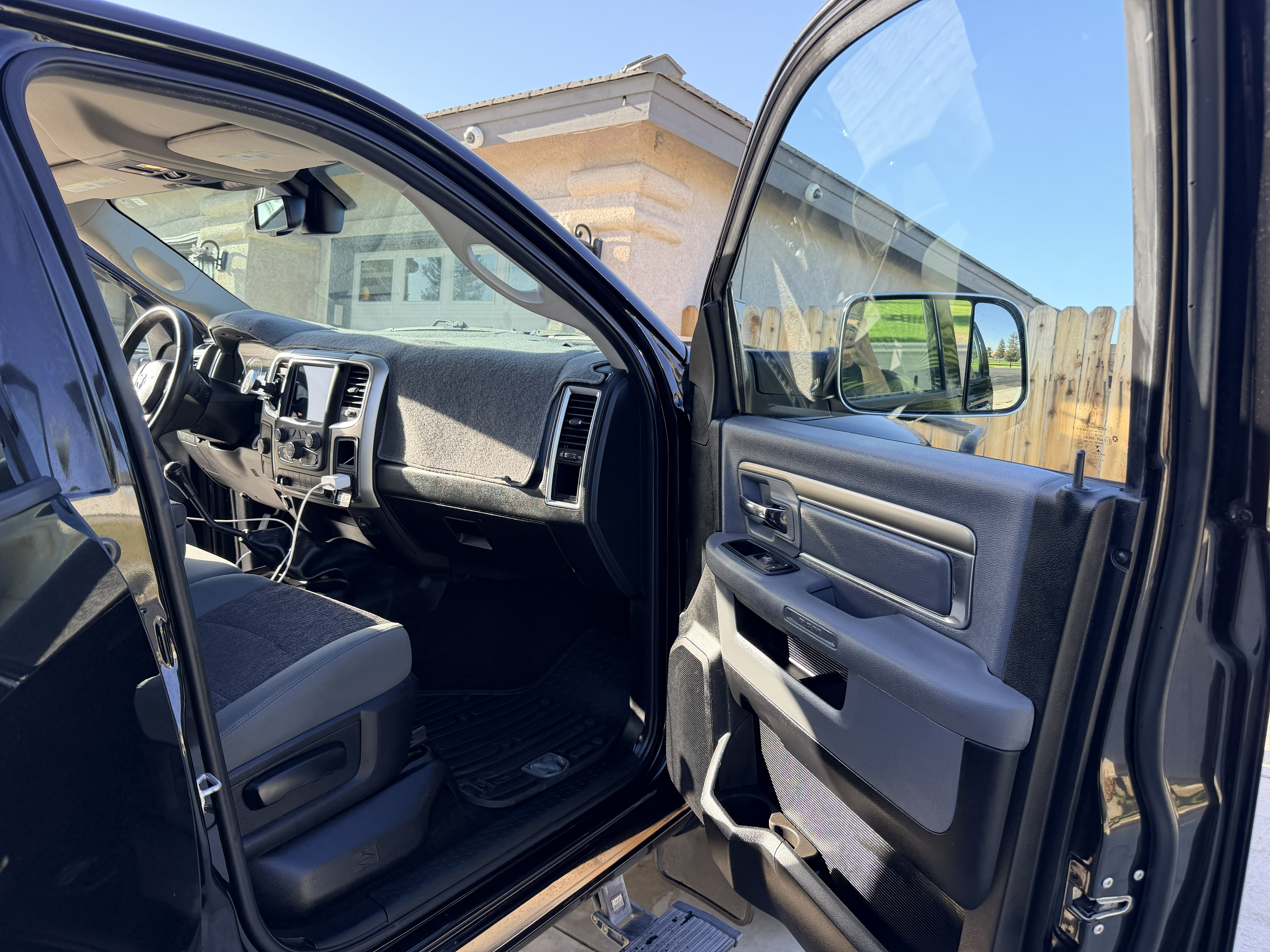 Used 2018 RAM 2500 Big Horn w/ Harvest Edition AWD/4WD image 14