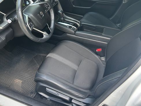 Used 2020 Honda Civic Sport image 4