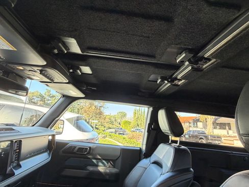 Used 2021 Ford Bronco Badlands image 12