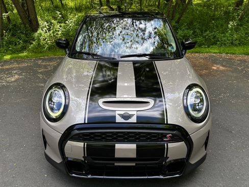 Used 2023 MINI Cooper S w/ Signature Upholstery Package FWD image 5
