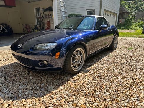 Used 2008 MAZDA MX-5 Miata Sport image 11