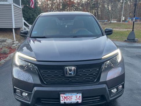 Used 2019 Honda Passport Sport image 2