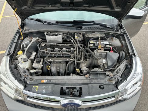 Used 2010 Ford Focus SEL FWD image 17