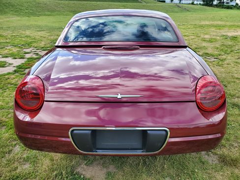 Used 2004 Ford Thunderbird Convertible 2D image 2