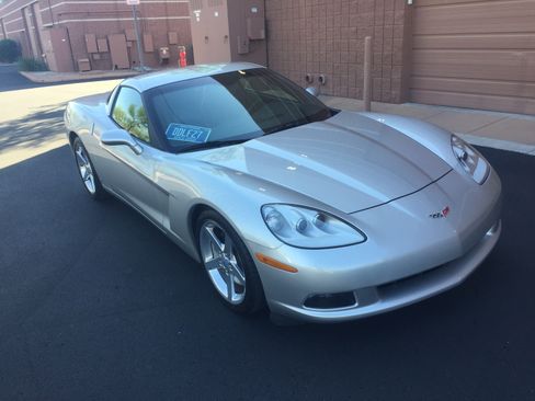 Used 2007 Chevrolet Corvette Coupe image 1