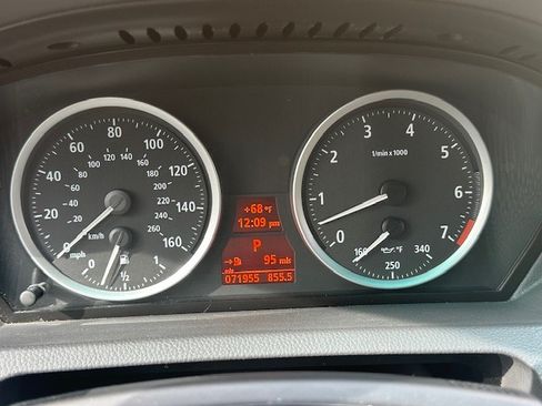 Used 2005 BMW 645Ci Convertible image 19