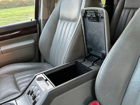Used 2003 Lincoln Aviator AWD image 19