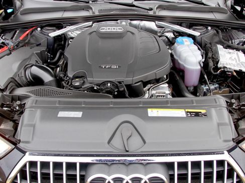 Used 2017 Audi A4 2.0T allroad Prestige image 5