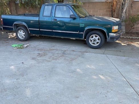 Used 1994 Dodge Dakota Sport image 2