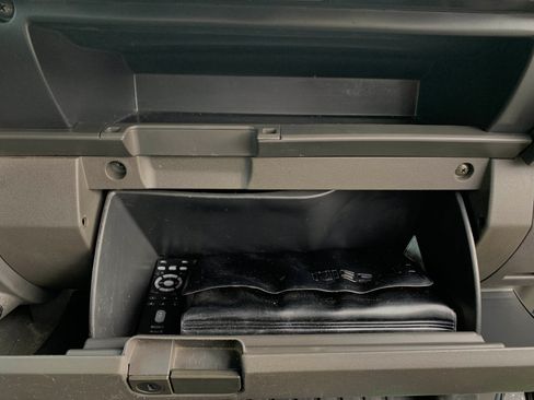 Used 2008 Nissan Frontier SE w/ SE Value Truck Pkg image 15