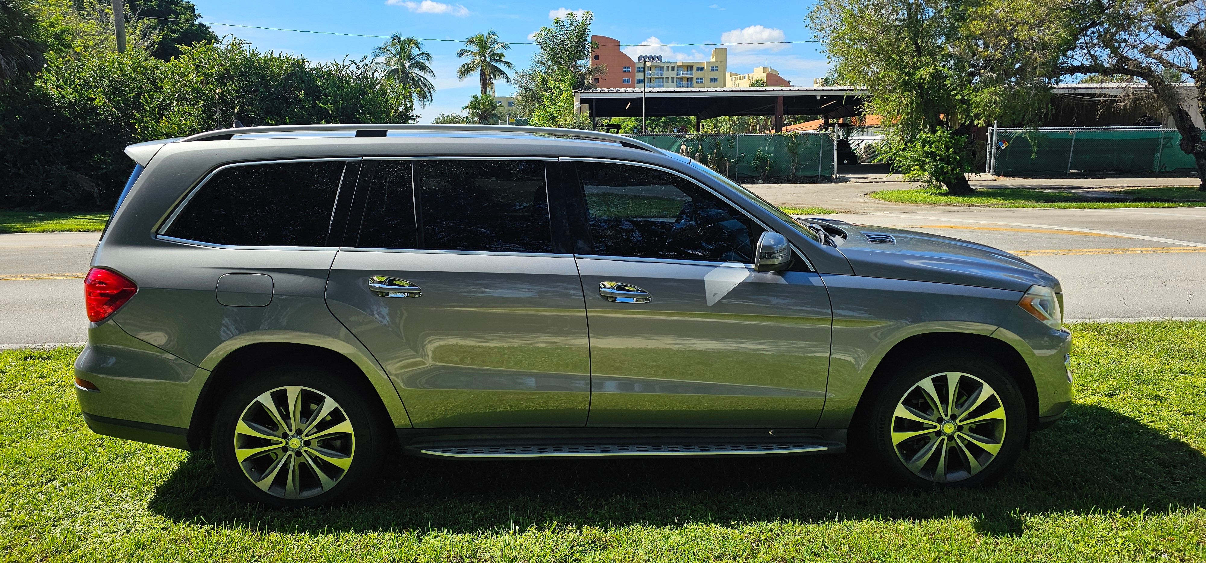Used 2014 Mercedes-Benz GL 450 4MATIC image 6