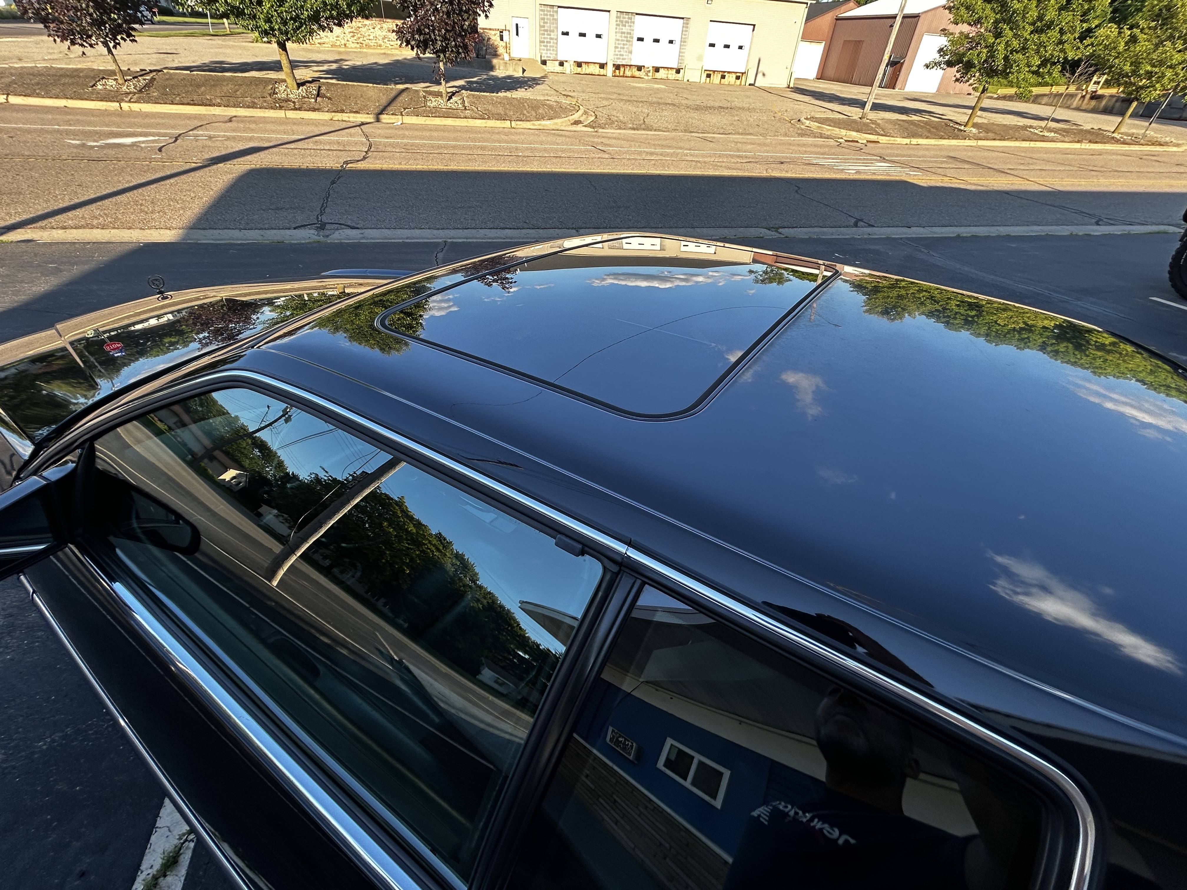 Used 1998 Cadillac Eldorado Touring w/ Safety/Security Pkg FWD image 6