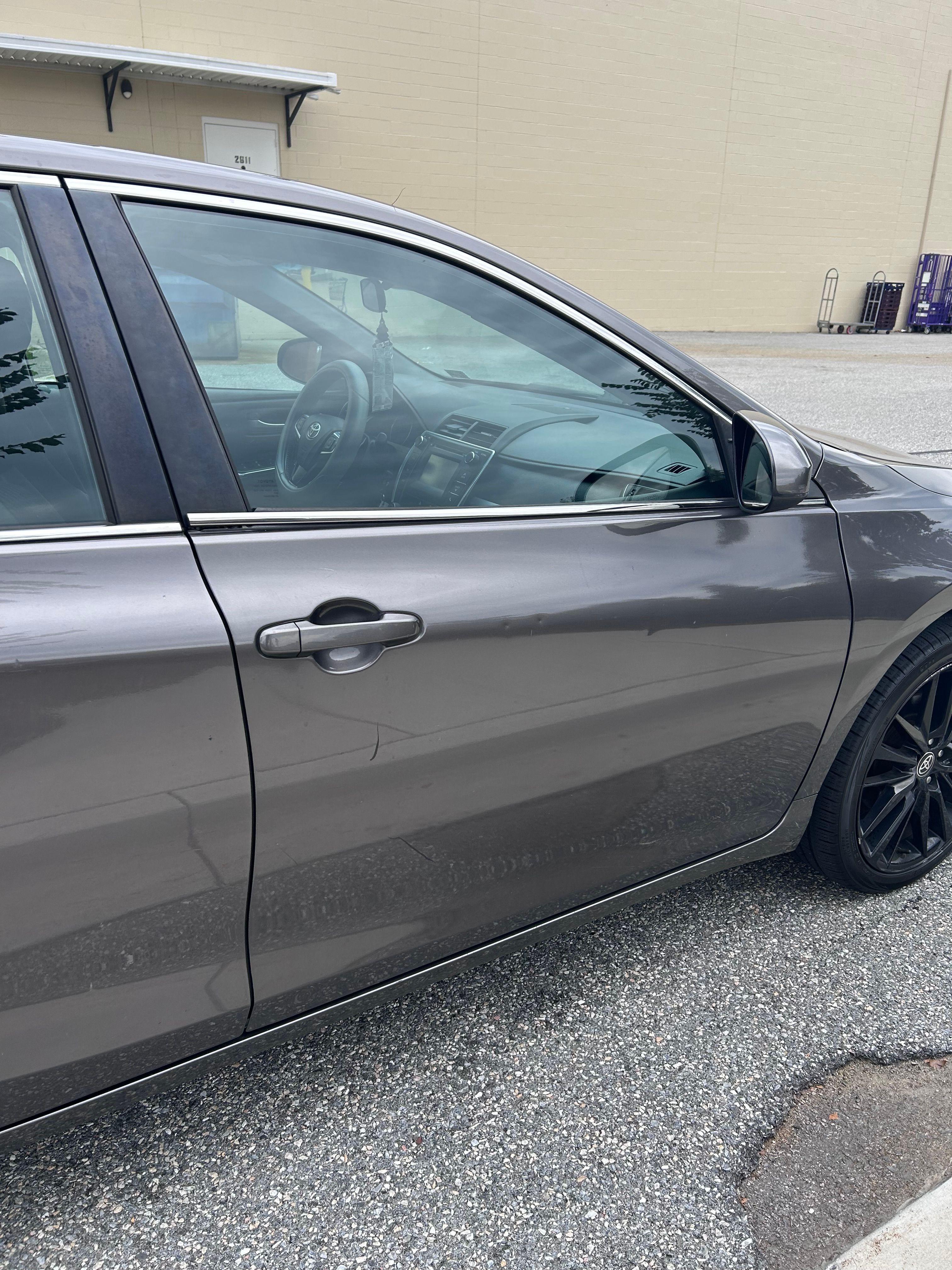Used 2016 Toyota Camry SE FWD image 12