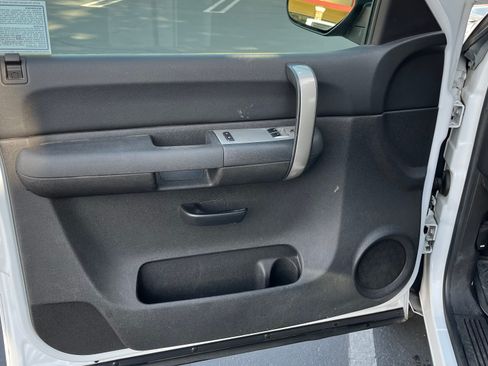 Used 2007 Chevrolet Silverado 1500 LT image 10