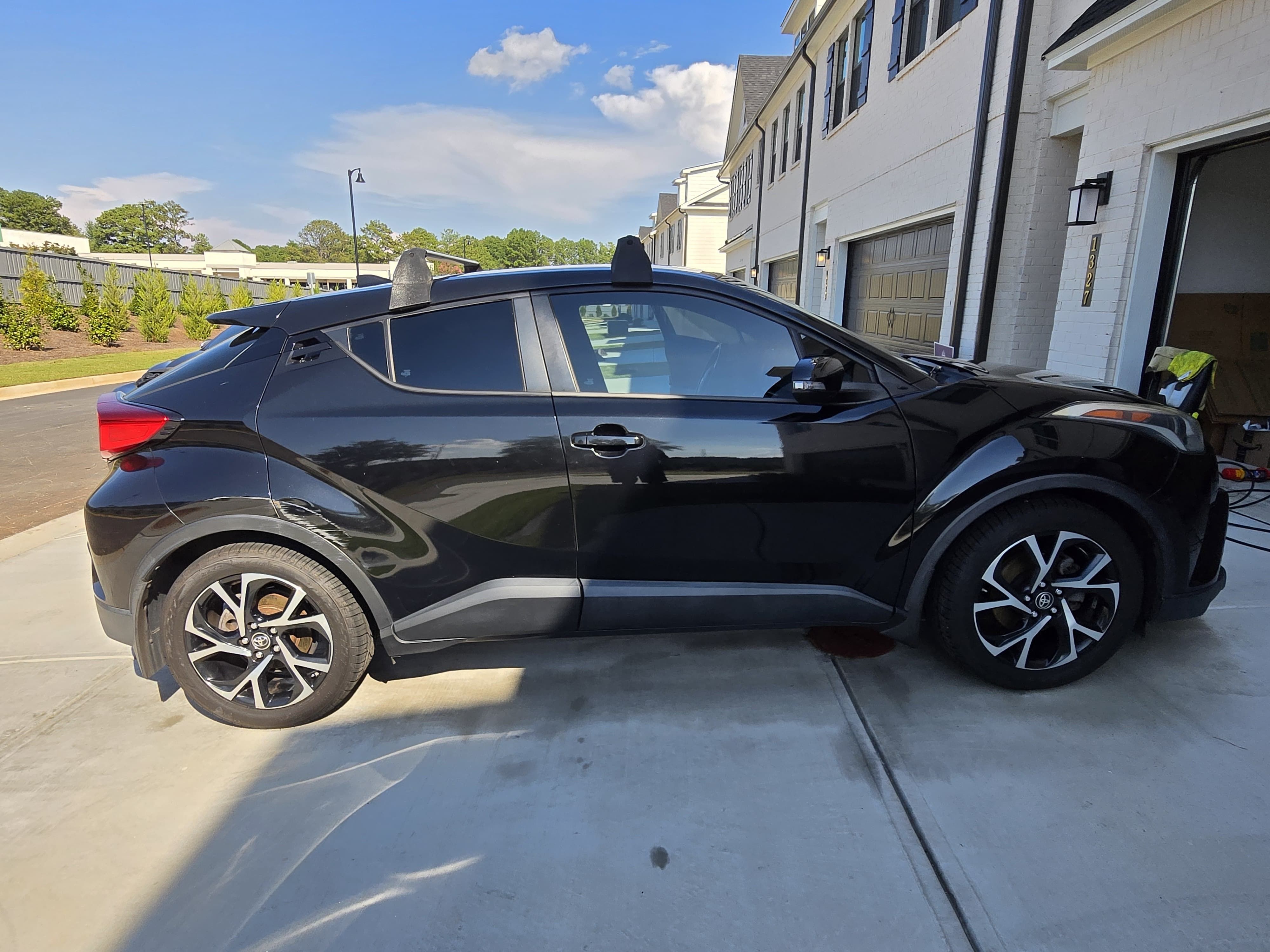 Used 2018 Toyota C-HR XLE FWD image 23