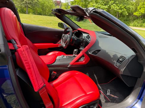 Used 2019 Chevrolet Corvette Grand Sport RWD image 13
