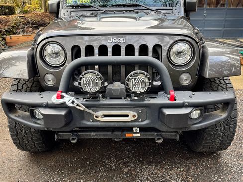 Used 2017 Jeep Wrangler Unlimited Rubicon image 14